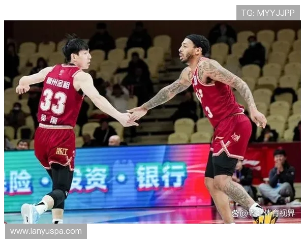 浙江队主场发力兰道夫20分吴前17分助力力克新疆收获胜利 浙江队主场发力兰道夫20分吴前17分助力力克新疆收获胜利